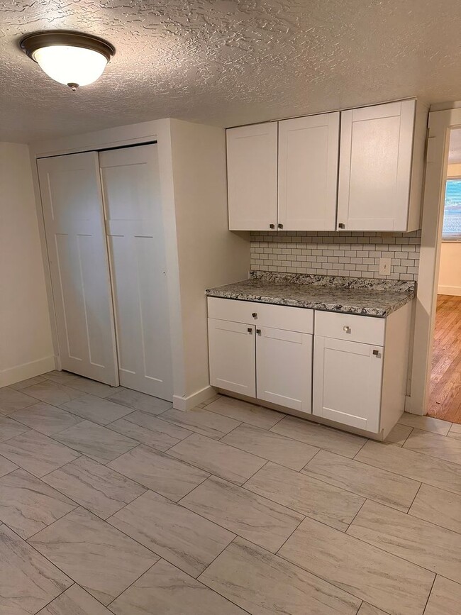 Foto del edificio - **RENTAL AVAILABLE**  Beautiful 2 Bedroom ...