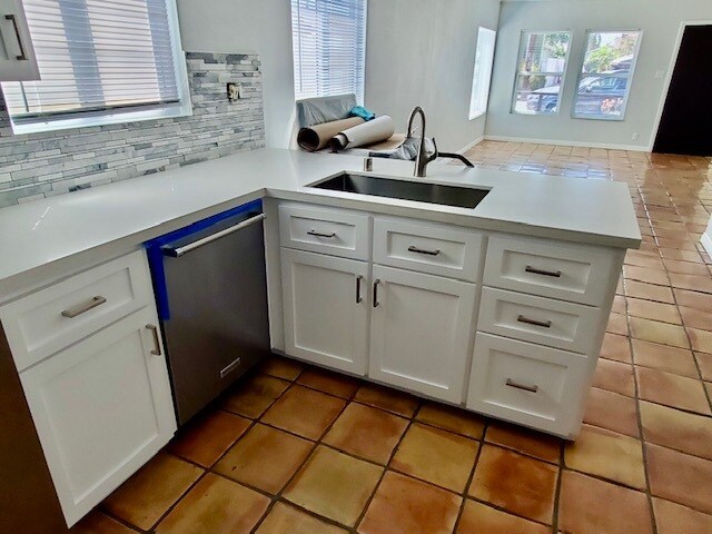 Foto del edificio - 3637 E Vermont St