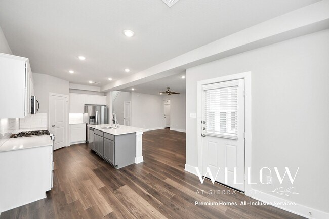Building Photo - 10518 Moon Vly Ln