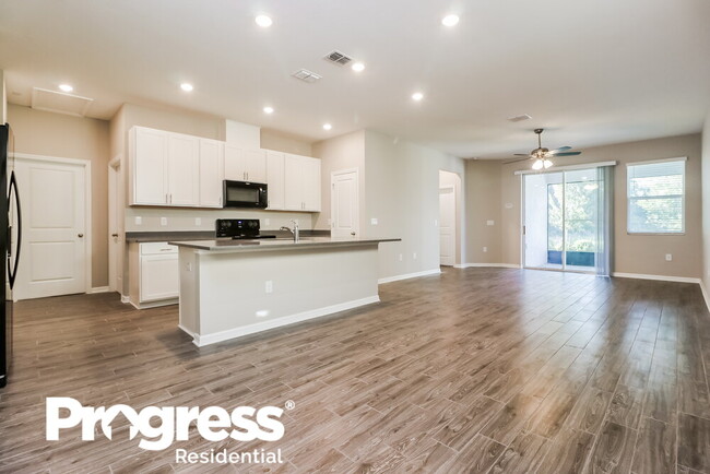 Building Photo - 7491 Ashcroft Dr