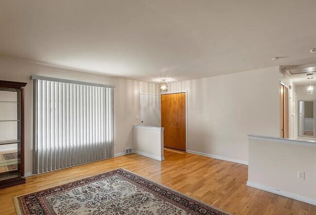 Foto del edificio - 2754 Northampton Dr