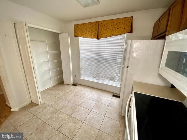 Building Photo - 11302 Golden Eagle Pl