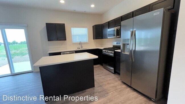 Building Photo - 4 br, 2.5 bath House - 6056 Shale Crescent Dr
