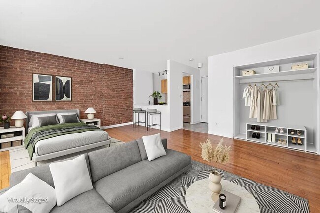 Foto del edificio - 350 W 14th St