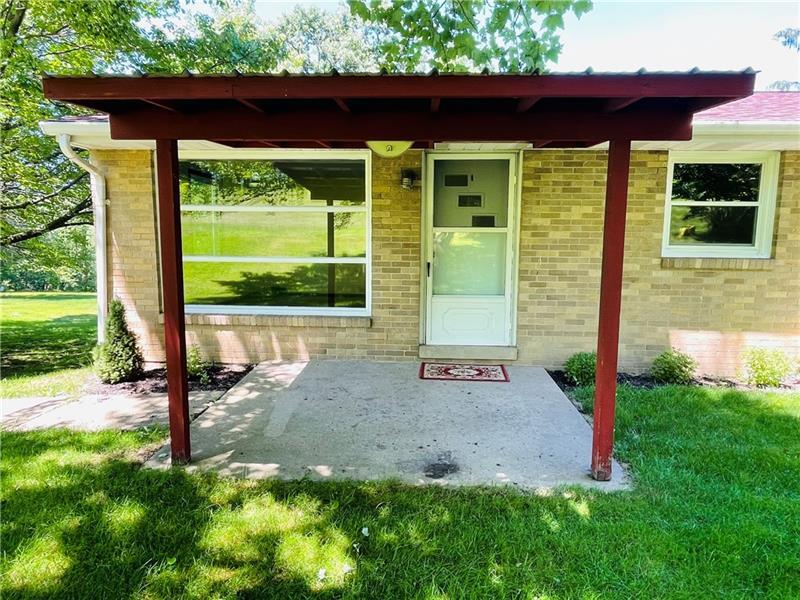 109 Dennis, Beaver Falls, PA 15010 Room for Rent in Beaver Falls, PA