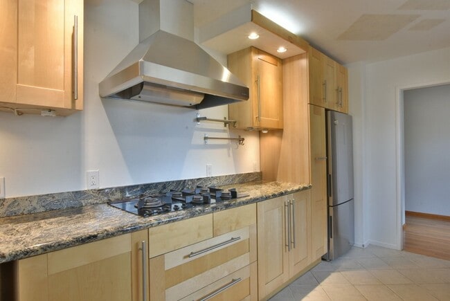 Building Photo - Unique Remodeled Home with European Style in West San Jose