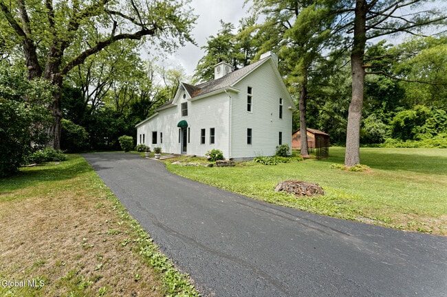 Building Photo - 1412 River Rd