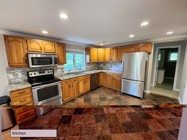 Foto del edificio - 68 Peach Orchard Rd