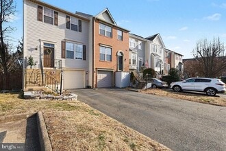 Building Photo - 203 Knollwood Ct