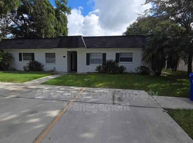 Building Photo - 519 Duchess Ct