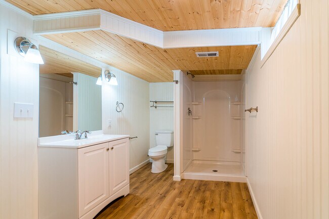 Foto del edificio - 5411 N Oak St