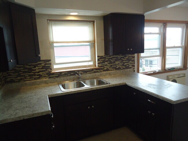 Building Photo - 8858 Wisner St