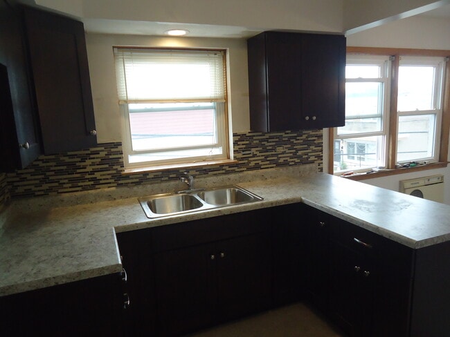 Foto del edificio - 8858 Wisner St