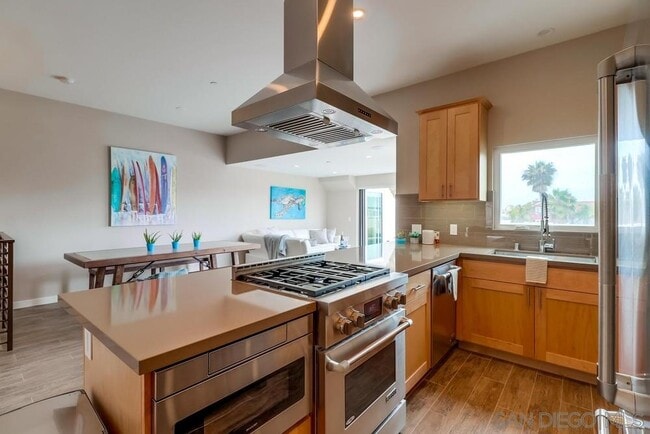 Building Photo - 806 Ostend Ct