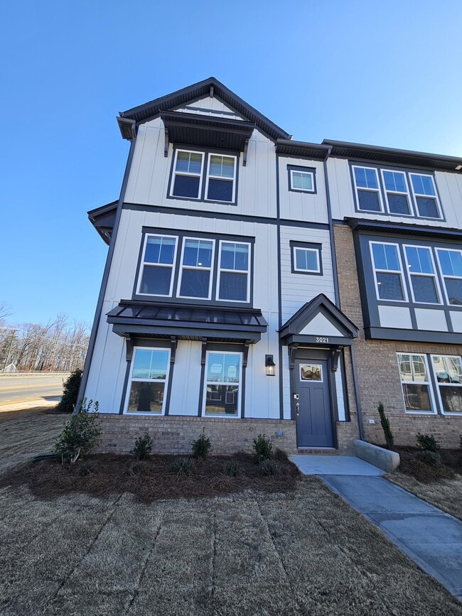 Building Photo - 3021 Rexton Ln