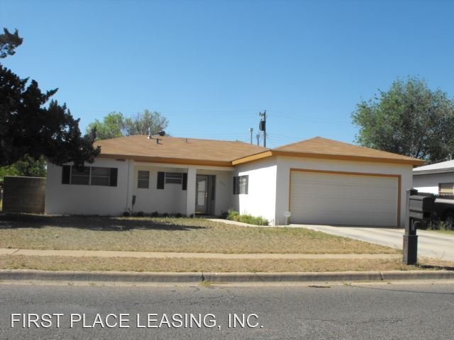 Primary Photo - 3 br, 2 bath House - 905 W. Manana Blvd.