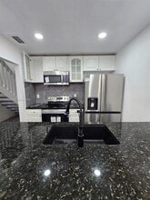 Building Photo - 1120 Parkside Green Dr