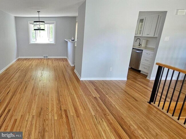 Foto del edificio - 2495 Weir Rd