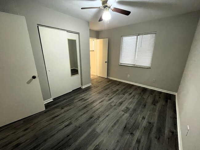 Photo - Charming 1Bed/1Bath Apartment with Washer/Dryer Hookups!