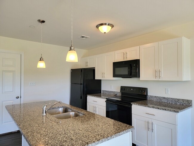 Building Photo - 68 Rollins Ln