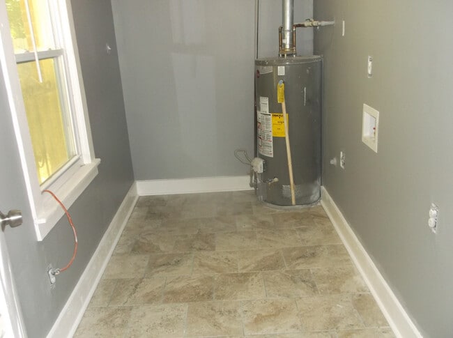 Building Photo - 892 Mt Pisgah