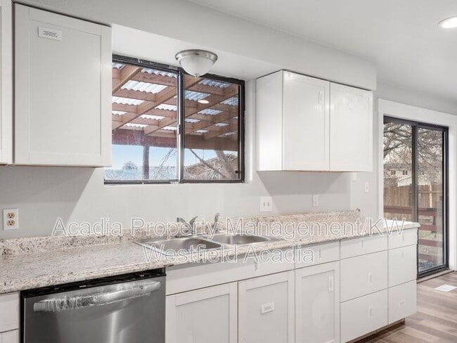 Foto del edificio - 1117 N 980 W St