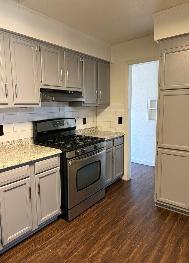 Building Photo - 311 Casa Grande Dr