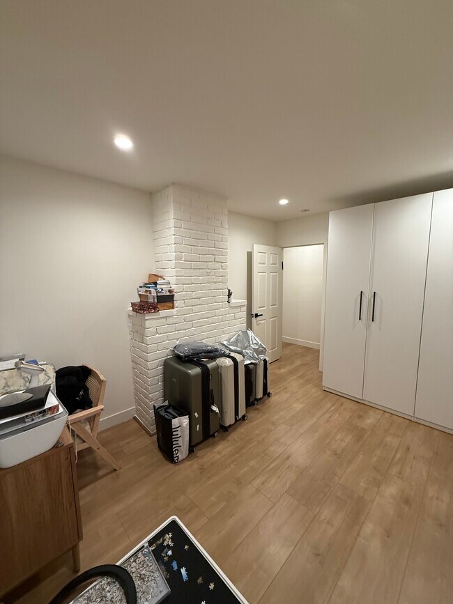 Foto del edificio - 6328 Camellia Ave