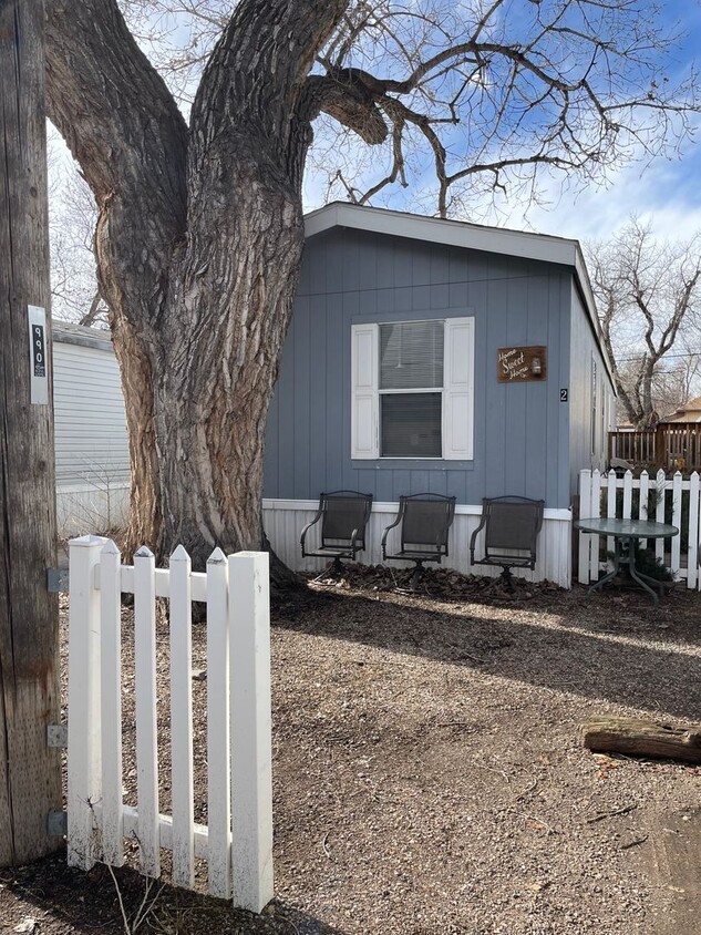 Primary Photo - Old Town Fort Collins 3 Bed 2 Bath Mobile ...