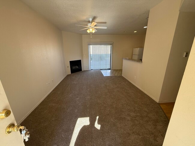 Building Photo - 1113 Meadowlark Way SE