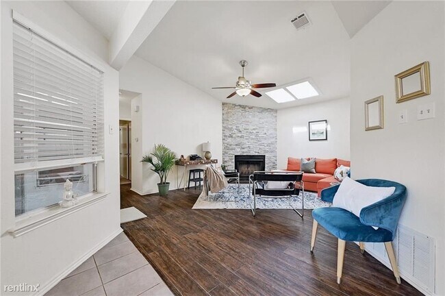 Building Photo - 2 br, 1 bath House - 9706 Curlew Dr