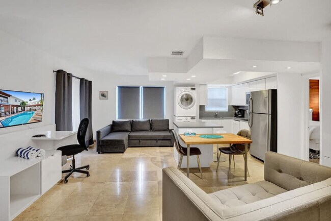 Foto del edificio - 3215 NE 7th St