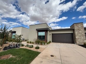 Building Photo - 2963 E Snowberry Dr