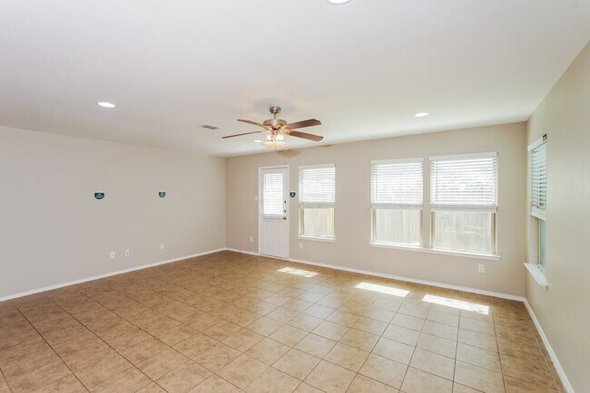 Foto del edificio - 5509 Northfield Dr