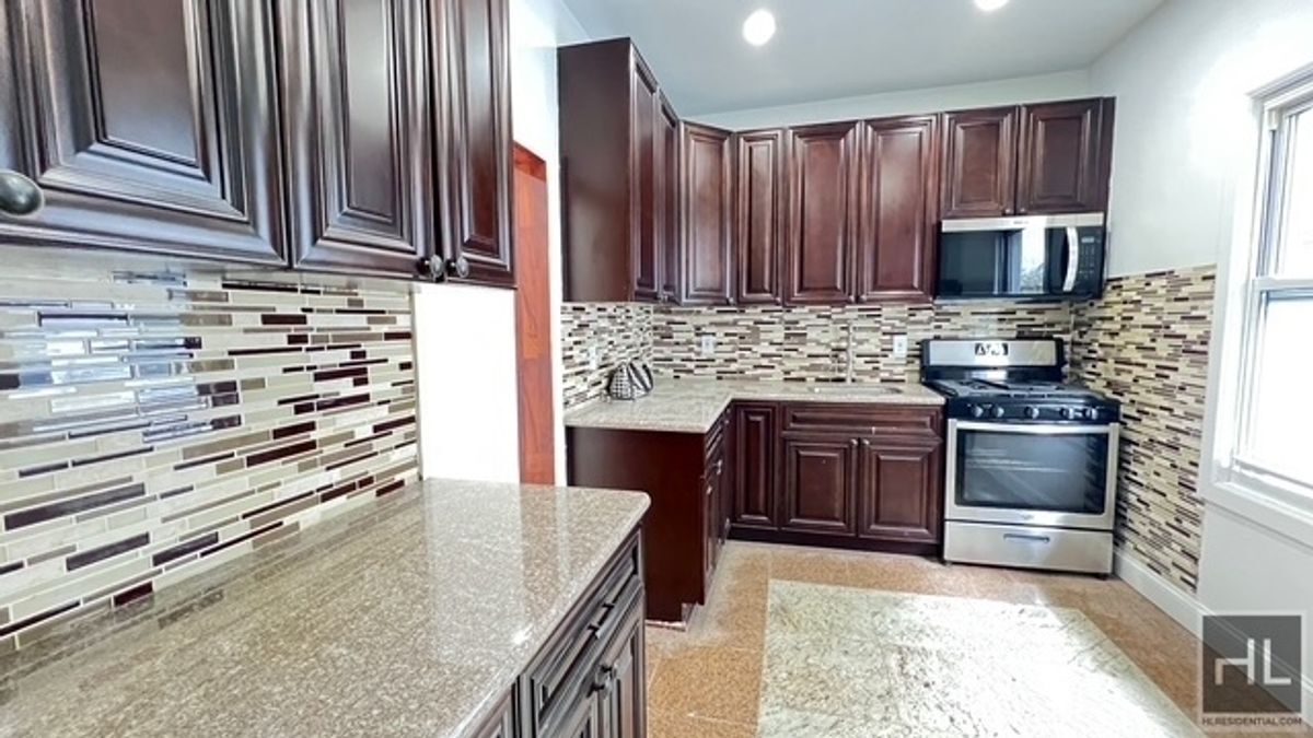 Primary Photo - FRESHLY GUT RENOVATED VERY BRIGHTAND BEAUT...