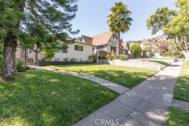 Foto del edificio - 1061 E Santa Anita Ave