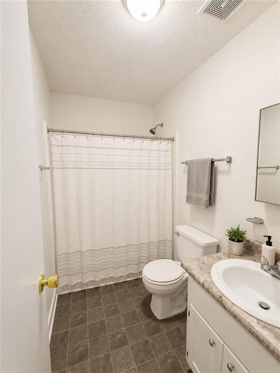 Foto del edificio - 232 Rustwood Dr