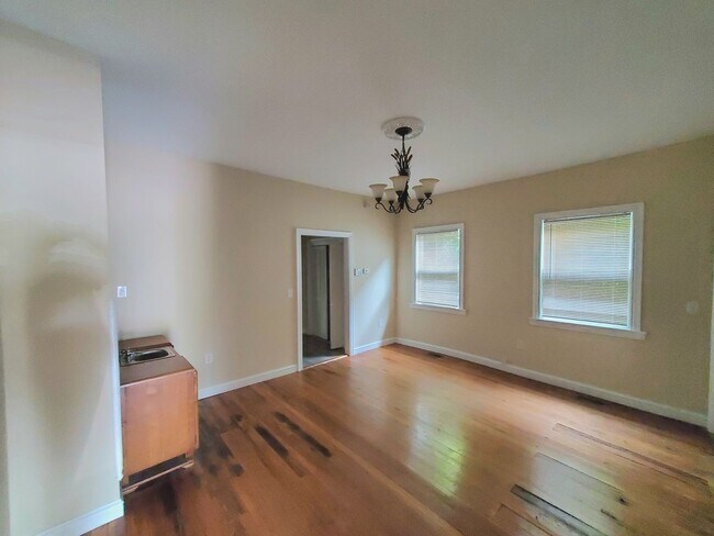 Foto del edificio - MCV, VCU, Church Hill, 2 Story, 3 Bedroom, 2 1/2 Bath House