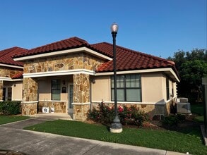 Building Photo - 4502 Riverstone Blvd