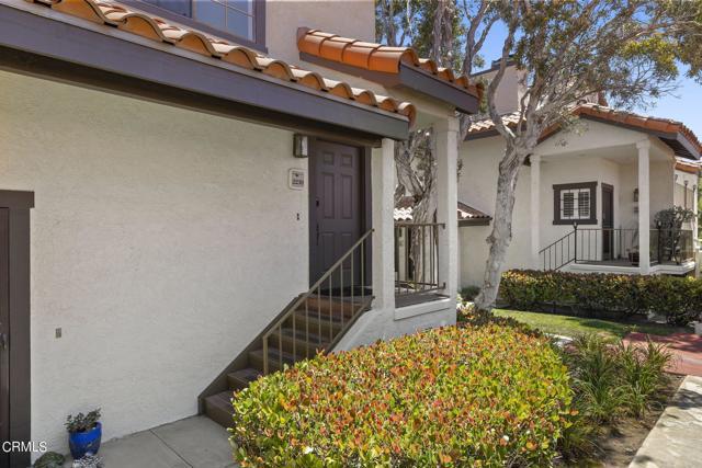 Building Photo - 2230 Martinique Ln