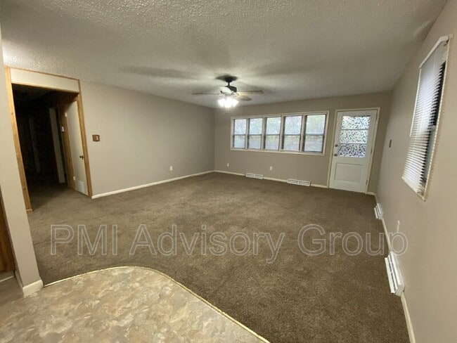 Building Photo - 6623 SW Fieldwood Dr