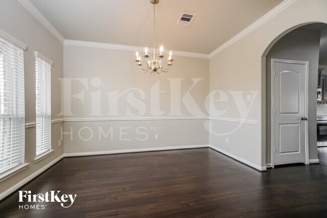 Foto del edificio - 12453 Hackberry Dr