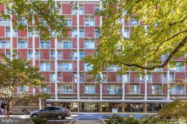 Building Photo - 800 4th St SW
