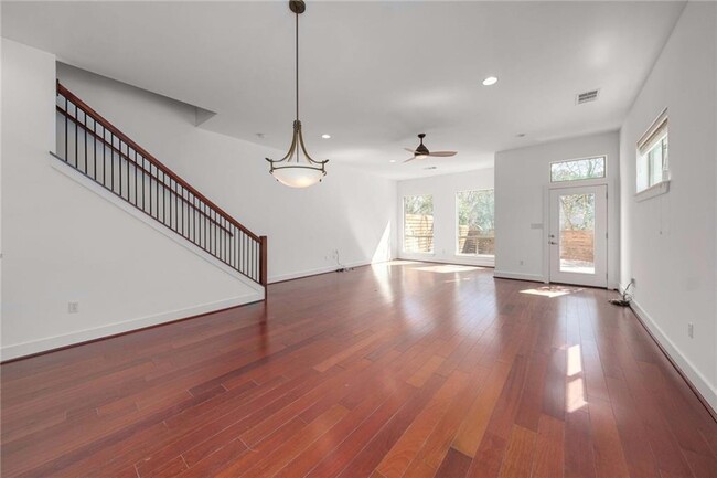 Building Photo - 2209 Thornton Rd