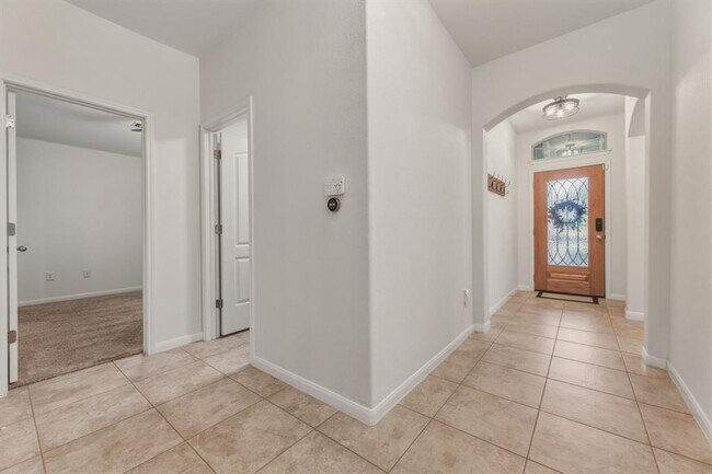 Foto del edificio - 5809 Scenic Lake Dr