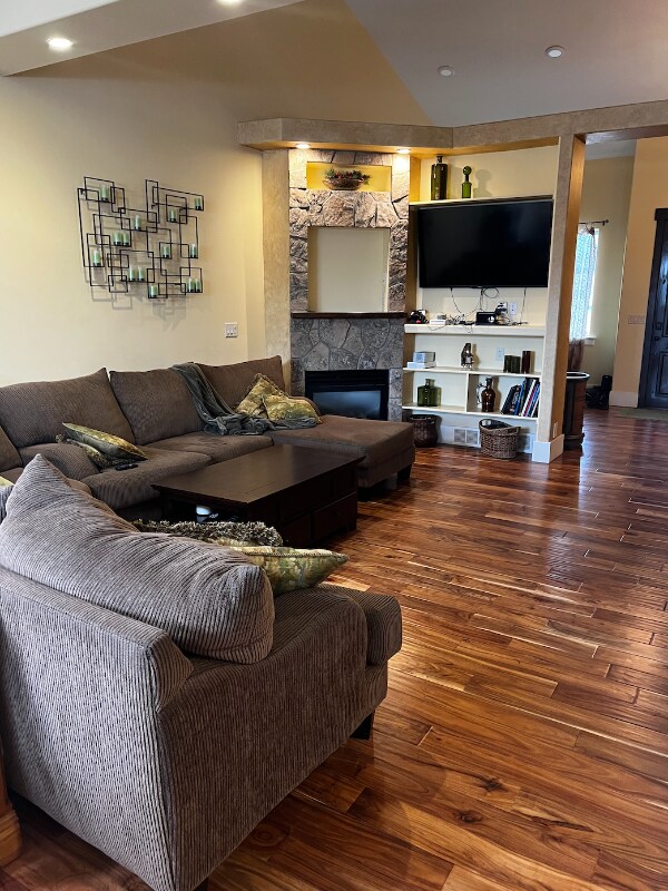 Building Photo - 505 Aspen Peak Dr