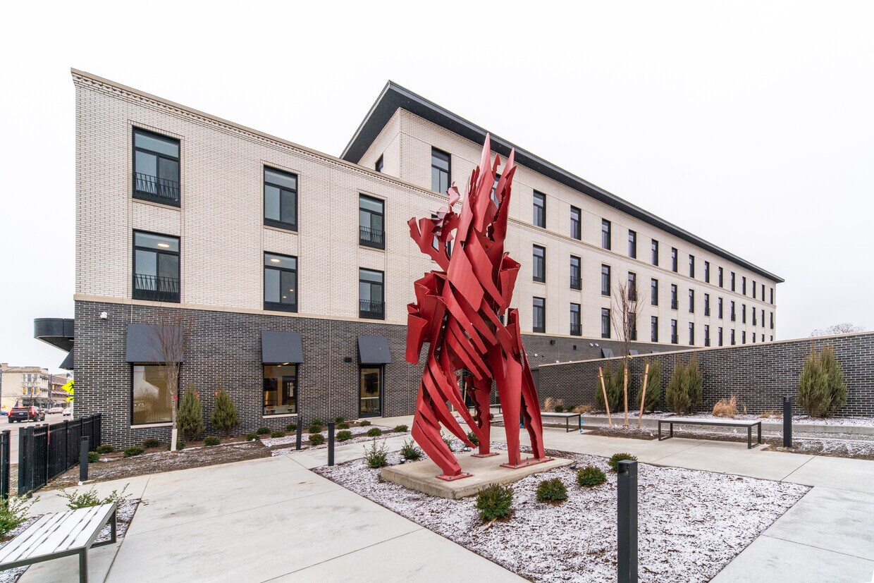 Courtyard - Southgate Senior Living