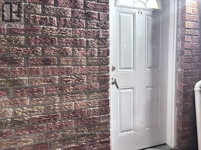 Building Photo - 130 Kingswood Dr