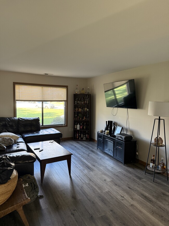 Living room - 440 Echo Ln