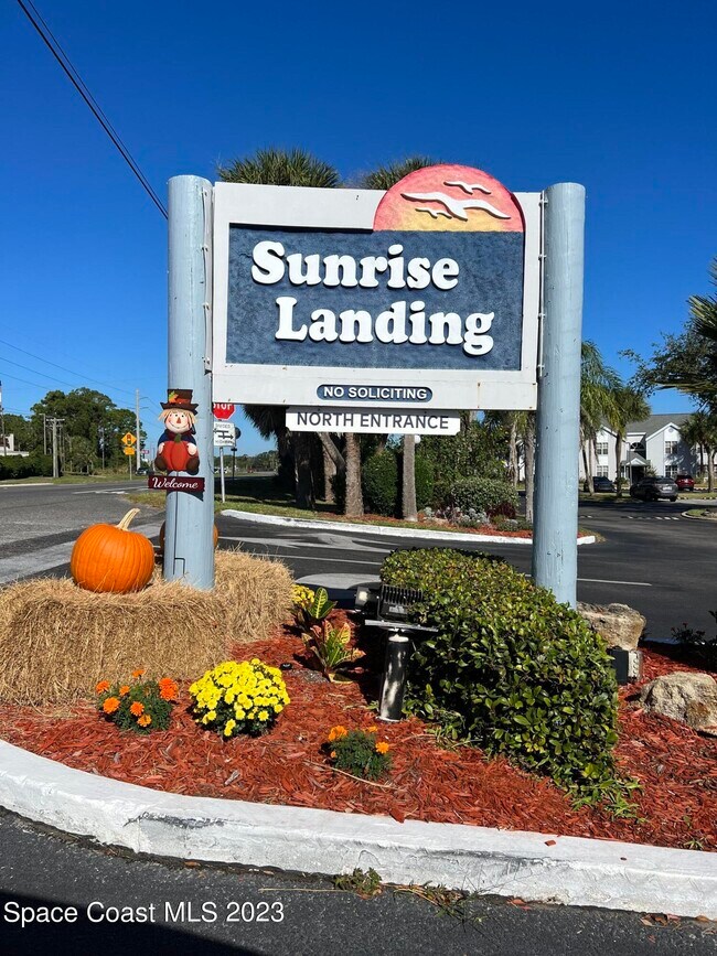 Foto del edificio - 7230 Highway 1